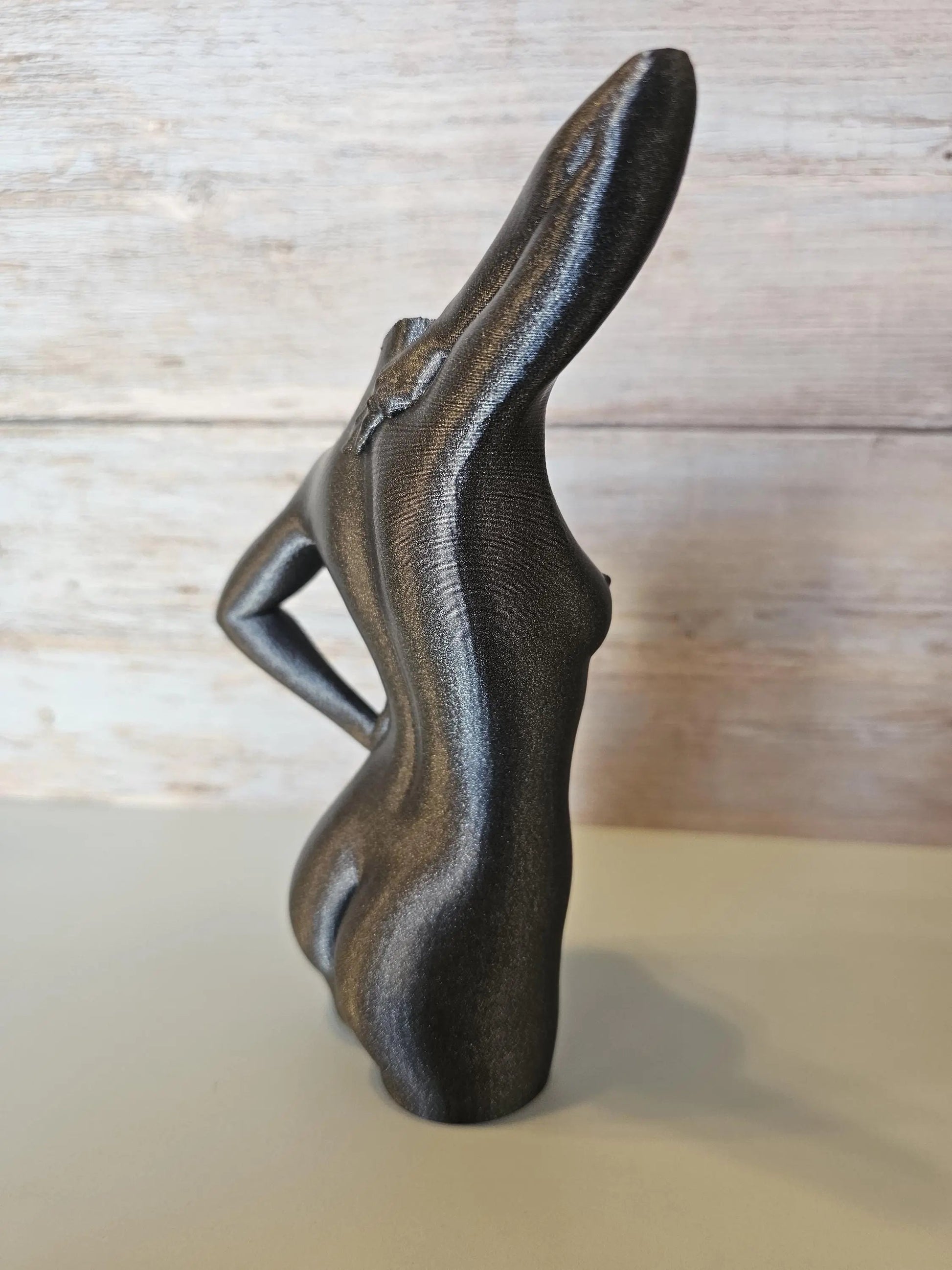 Elegant 3D Printed Female Torso Vase: Modern Silver-Grey Sculpture for Minimalist Home Decor CR3 Design Co
