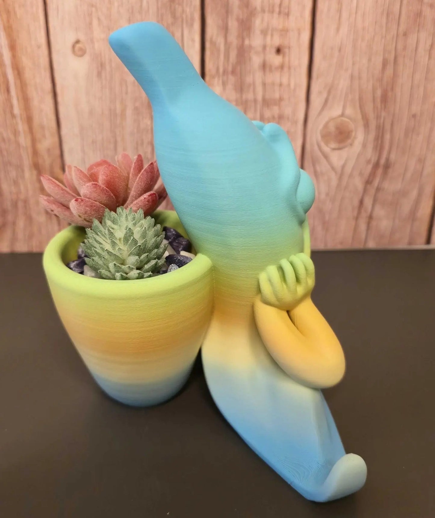 3D Printed Banana Planter: Quirky Pastel Gradient Plant Pot CR3 Design Co