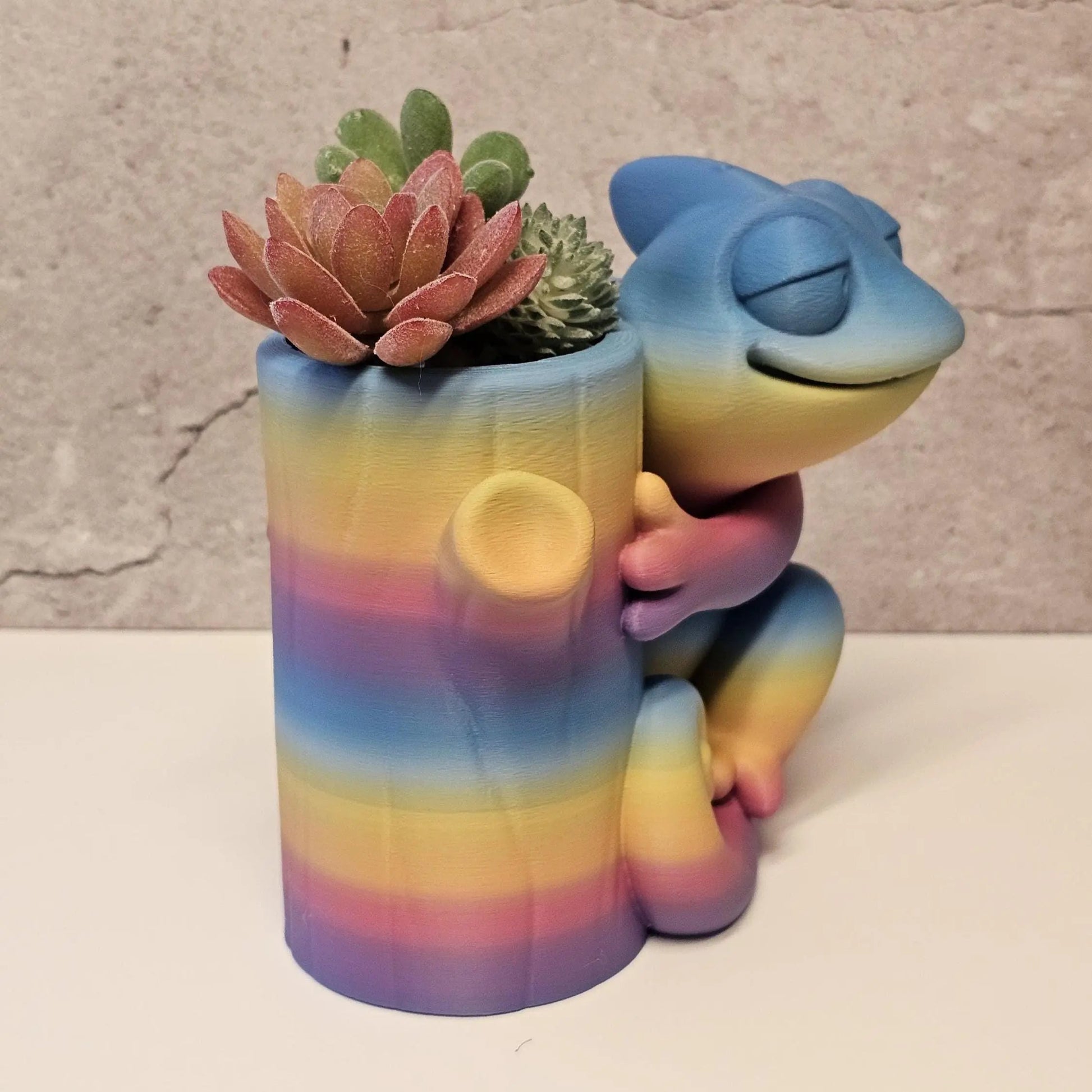 Vibrant 3D Printed Chameleon Planter: Unique Gradient Lizard Pot for Succulents and Home Decor CR3 Design Co